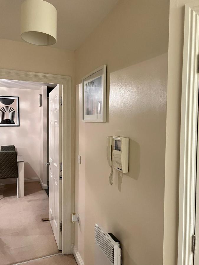 Stylish Luxe Apartment Harlow Εξωτερικό φωτογραφία
