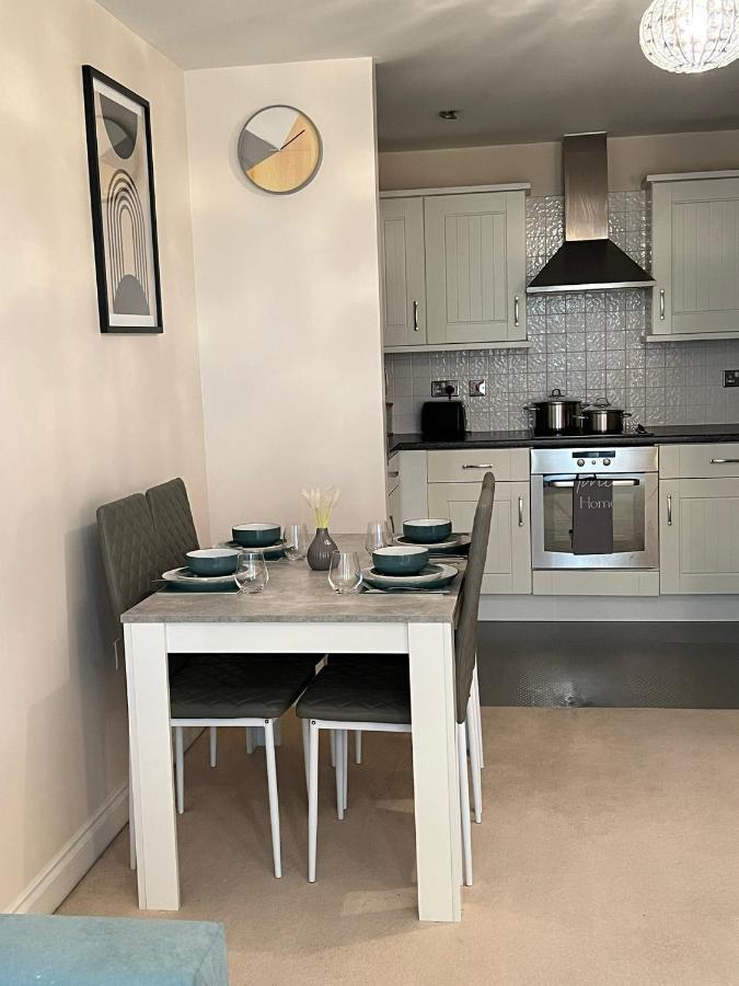 Stylish Luxe Apartment Harlow Εξωτερικό φωτογραφία