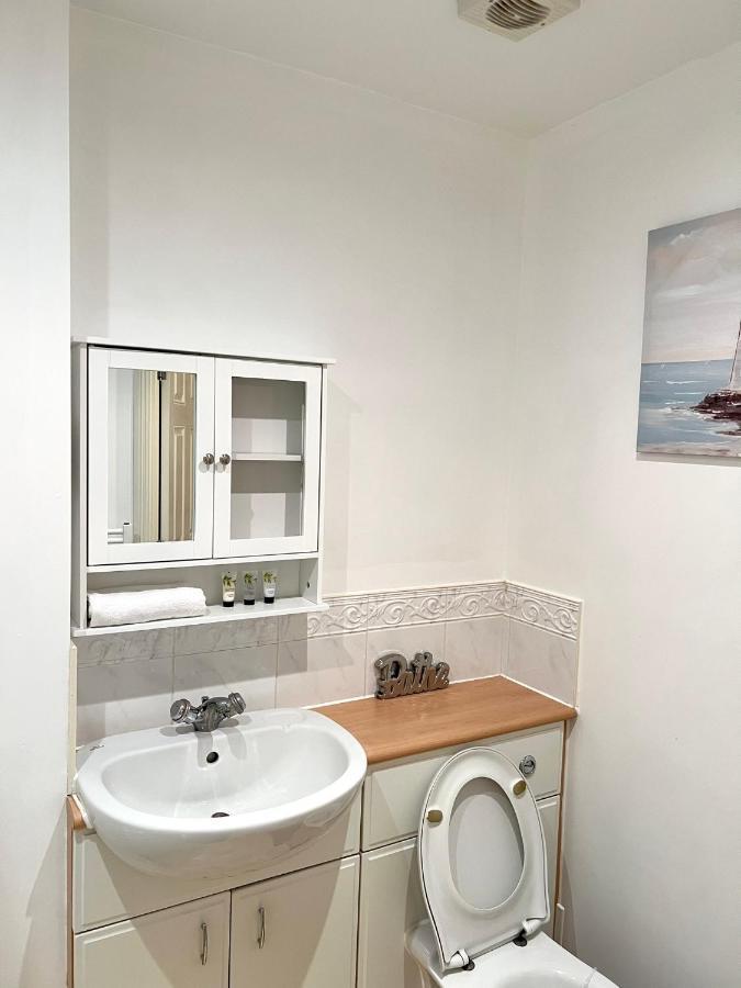 Stylish Luxe Apartment Harlow Εξωτερικό φωτογραφία